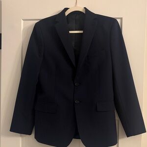 Kenneth Cole reaction Navy blue boys suit size 16R